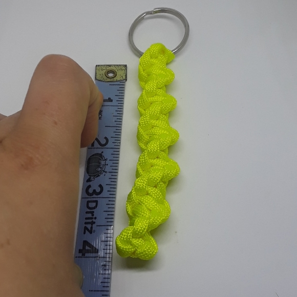 Handmade 550 paracord keychian(neon yellow) - Picture 3 of 3